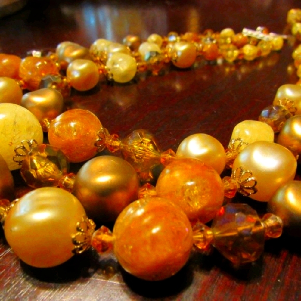 🍂 Lovely Vintage Gold-Cream-Bronze Beaded Necklace - Picture 14 of 16